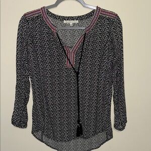 🎄Daniel Rainn Black and White BOHO Blouse